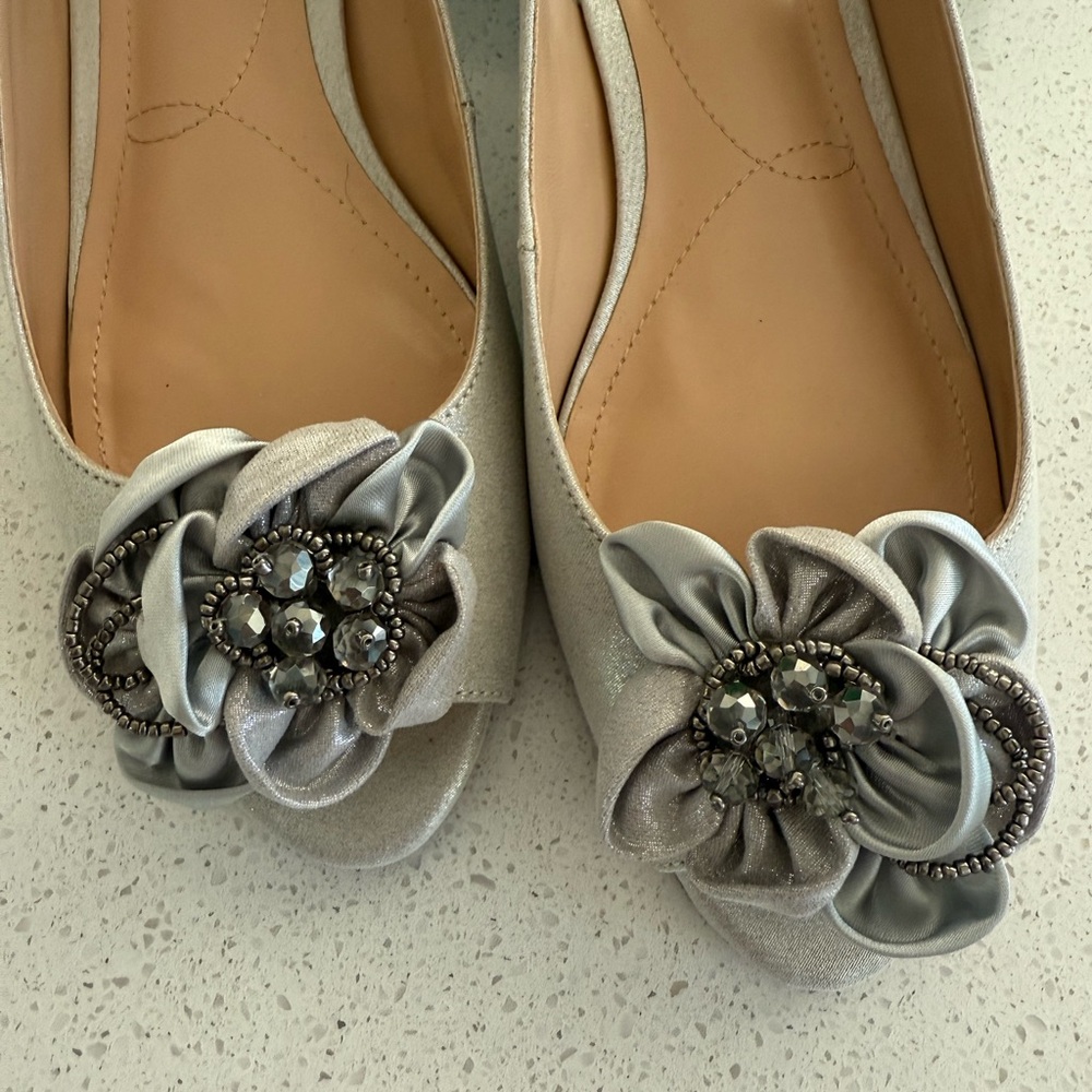 Silver Floral Embellished peek toe kitten heel sling back shoes.